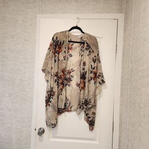 Frumos Floral Kimono Cardigan Size S Euc